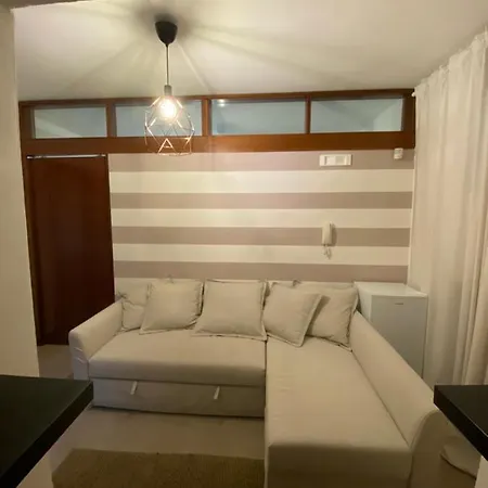 Lulu' Lesuites Alojamento de Acomodação e Pequeno-almoço Cava deʼ Tirreni