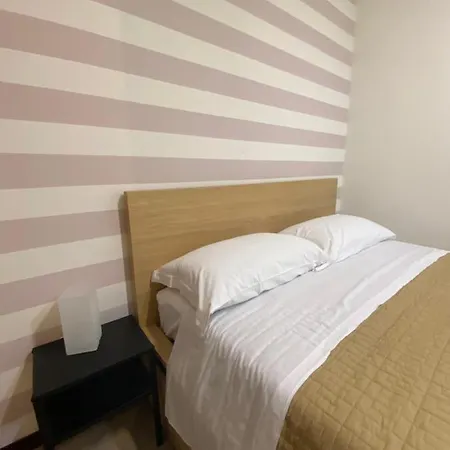 Lulu' Lesuites Alojamento de Acomodação e Pequeno-almoço Cava deʼ Tirreni
